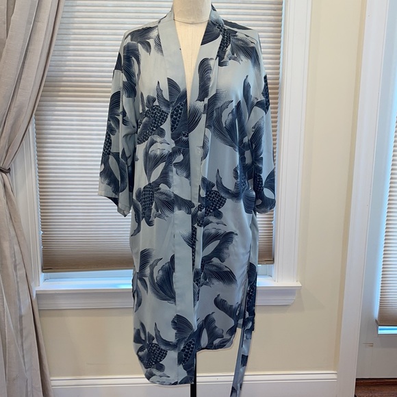 Moss Copenhagen Belted Saigon Koi Kimono - Picture 2 of 8